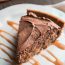 chocolate-mousse-praline-pie